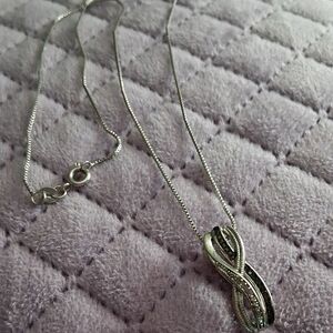 Sophisticated Silver Twisted Pendant Necklace
